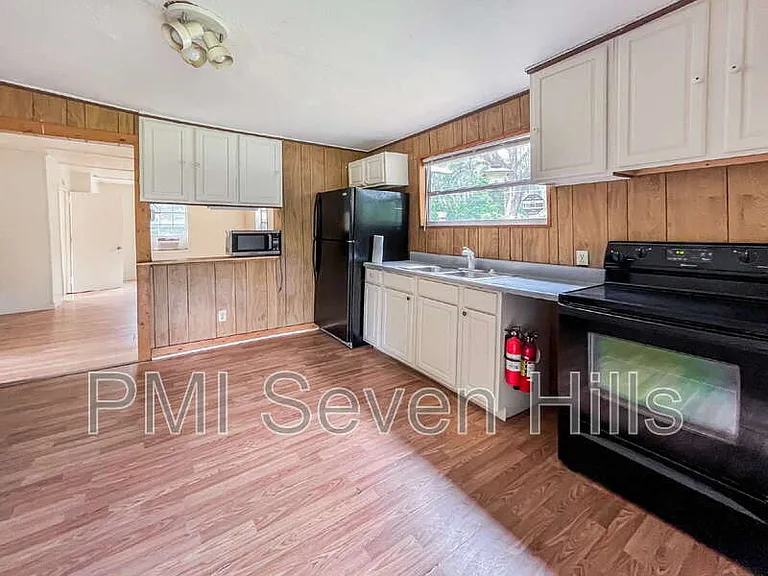 401 Alpha Ave — Photo 10