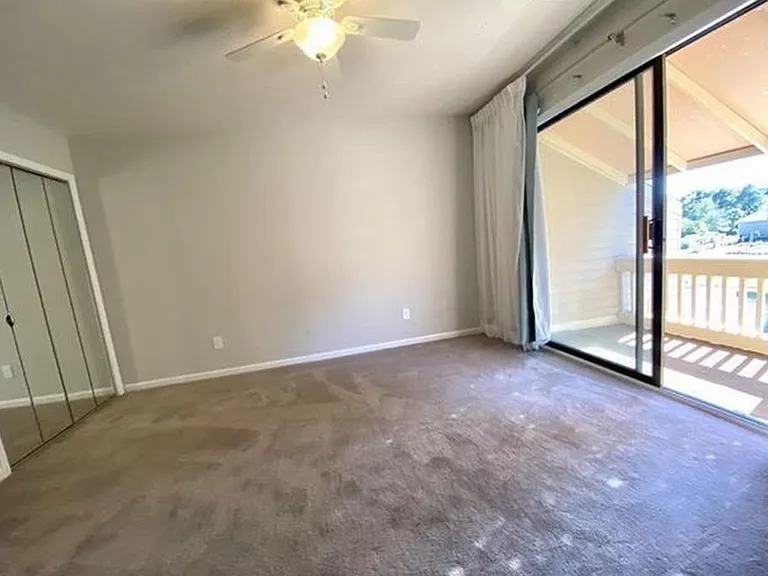4090 Fairway Lakes Dr — Photo 9