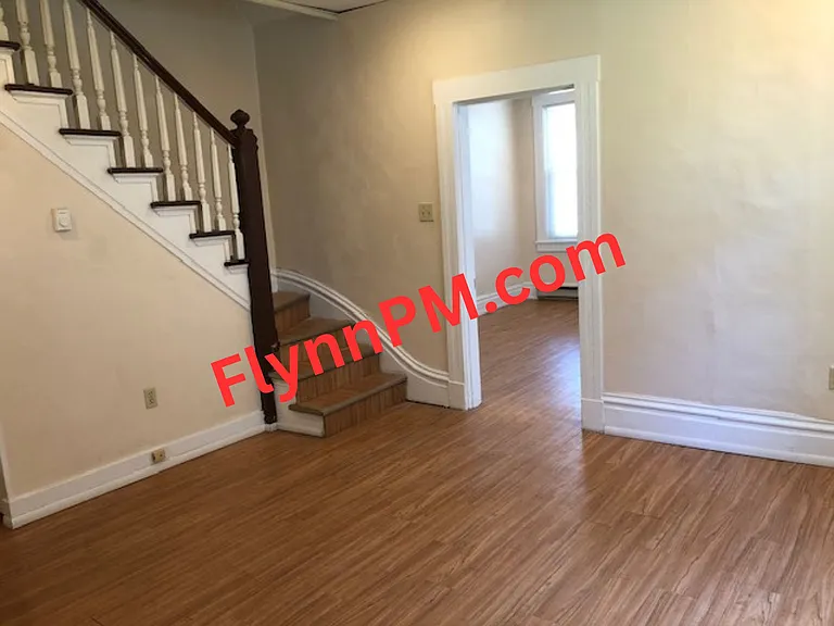 116 College Ave — Photo 7