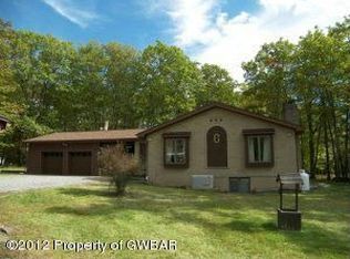 800 Thornhurst Rd, Bear Creek Township, PA 18702