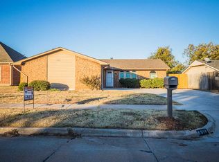 6911 SW Drakestone Blvd, Lawton, OK 73505