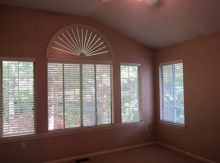 77 Birchwood Rd, Bedminster, NJ 07921