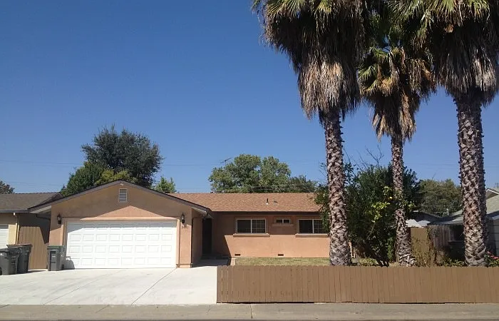 3420 Greenmeadow Ave photo 1