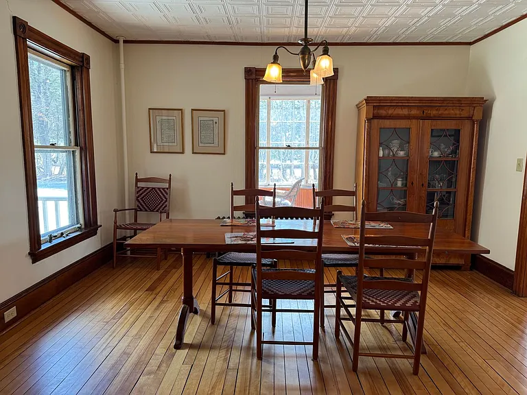 410 Main St — Photo 8