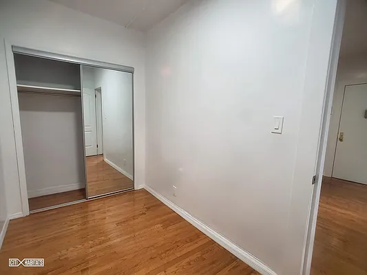 Rented by Citi Habitats | media 6