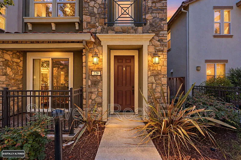 4 bed, 4.0 bath, 1876 sqft, $4,995 — Photo 2