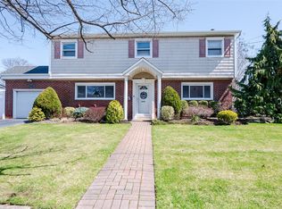 3345 Park Ave, Oceanside, NY 11572