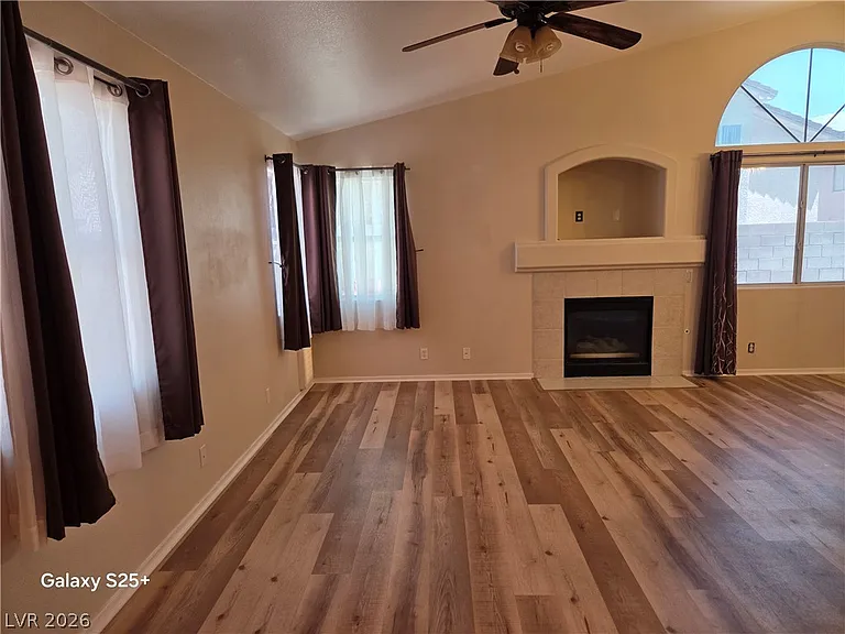 7428 Fencerow St — Photo 12