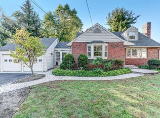 605 2nd St, Dunellen, NJ 08812