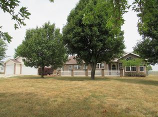 1611 E 455th Rd, Bolivar, MO 65613