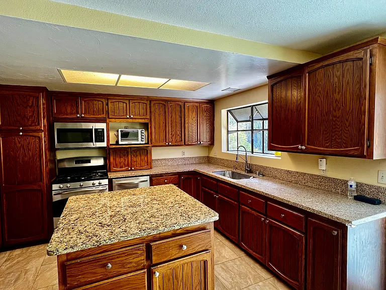 27337 Provident Rd — Photo 18