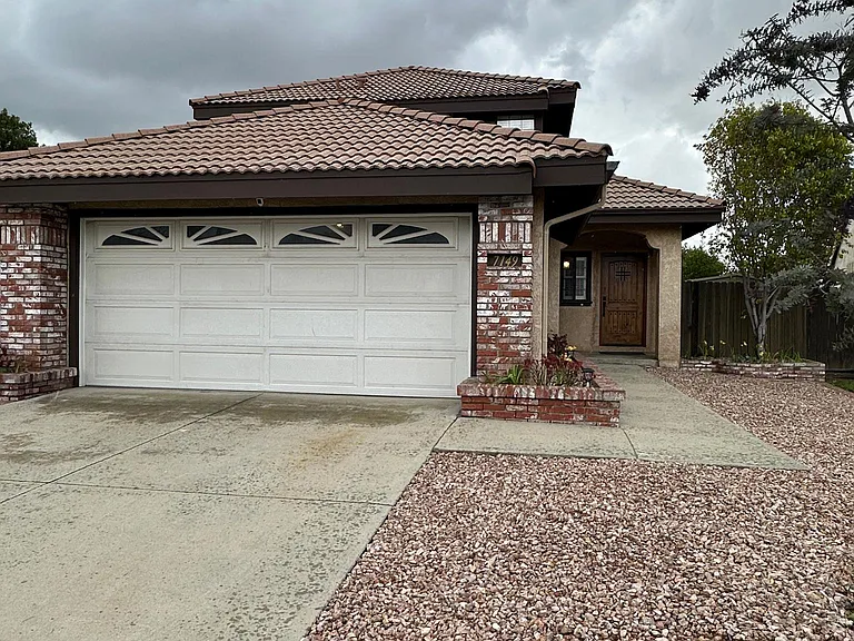 7149 Summerfield Pl — Photo 1