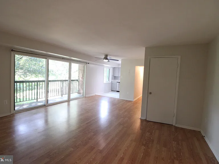3210 S 28th St #401 — Photo 2