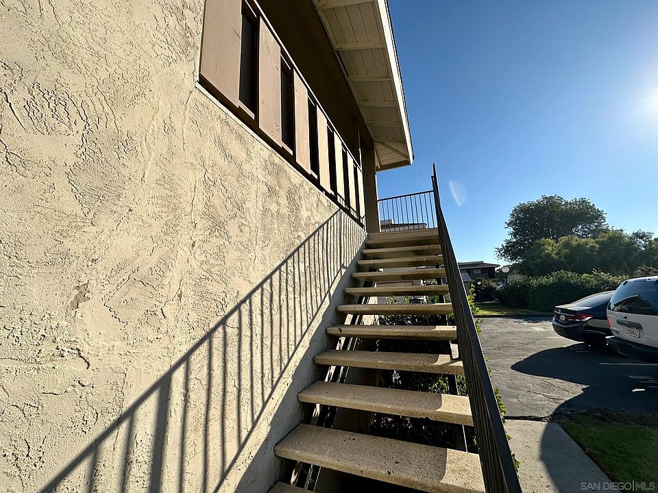 853 Via Tonga Court, San Diego, CA 92154