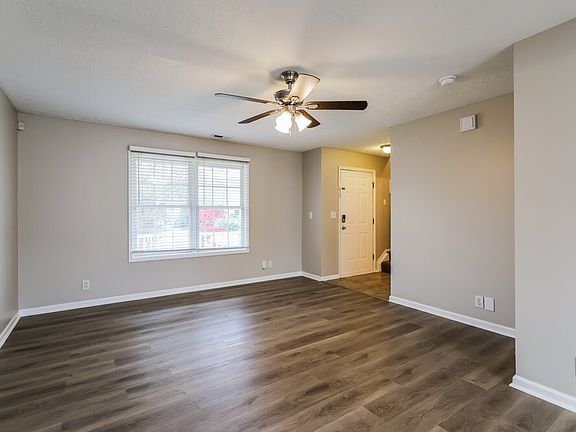 5th image of 6220 Maravian Dr