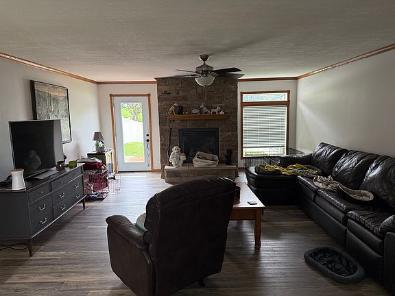 3rd image of 85 4th St