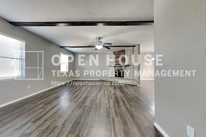 3 bed, 2.0 bath, 1545 sqft, $1,925 — Photo 4