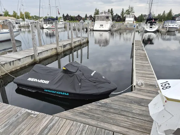 158 Boat Club Dr, Cheboygan, MI 49721