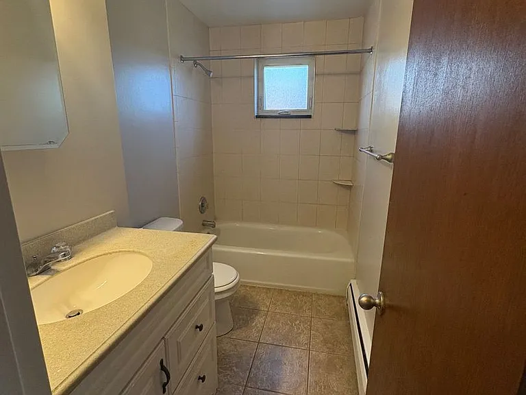 661 Mohawk Ave — Photo 6