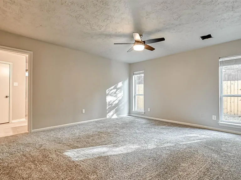 3615 Highfalls Dr — Photo 32
