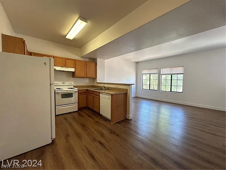 2010 Rancho Lake Dr #204 — Photo 4