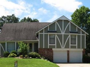 12541 W 105th St, Overland Park, KS 66215