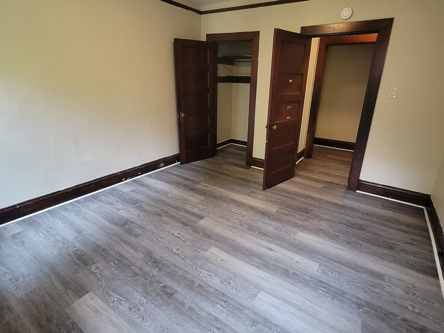 3 bed, $1,350 — Photo 4
