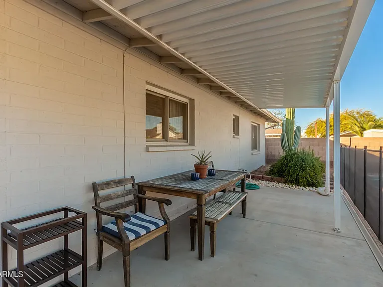 3215 S Kachina Dr — Photo 30