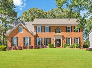 10735 Dunoon Dr, Alpharetta, GA 30022