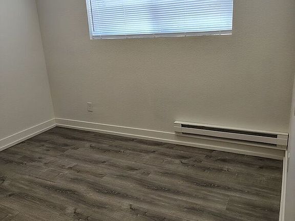 4th image of 1208 Dallas St #202