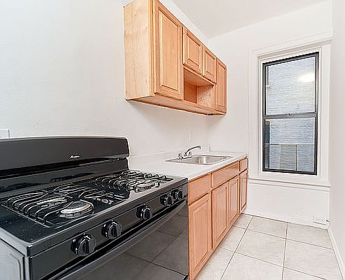1st image of 636 W 136th St APT 6