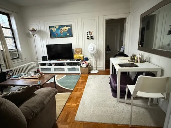 32-05 81st Street image 2 of 5