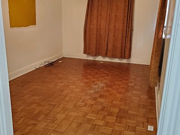 4th image of 1805 W Ontario St