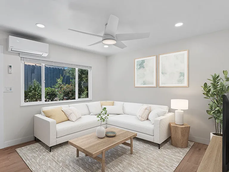 Ocean Beach Living | Modern 2Bd/2Ba | Laundry in-unit — Photo 8