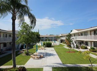 2001 NE 38th St APT 10, Pompano Beach, FL 33064