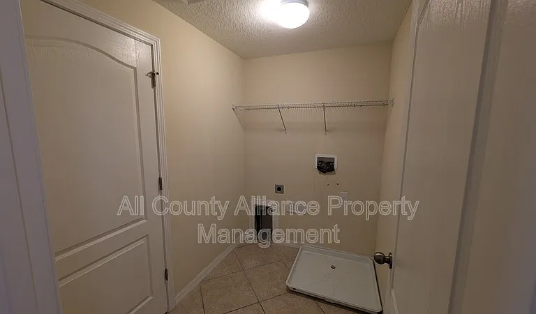 4272 Fennwood Ct — Photo 21