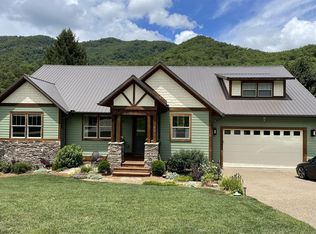 69 S Sundrops Trl, Cullowhee, NC 28723