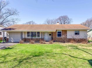 1220 Hemlock Dr, Elk Grove Village, IL 60007