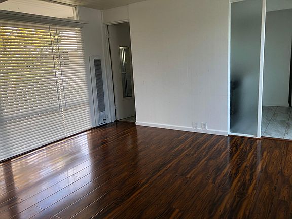 4th image of 231 Belmont Ave APT 27