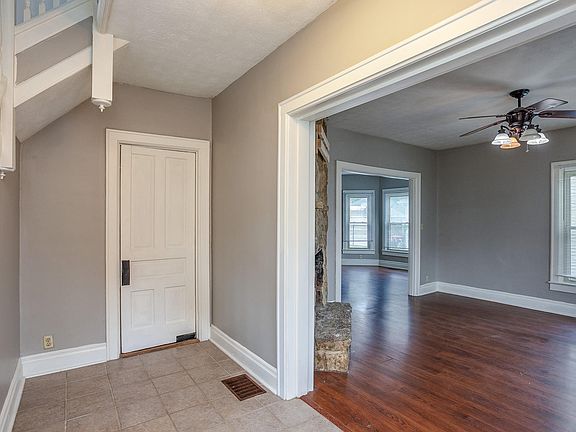 4th image of 514 Wood St