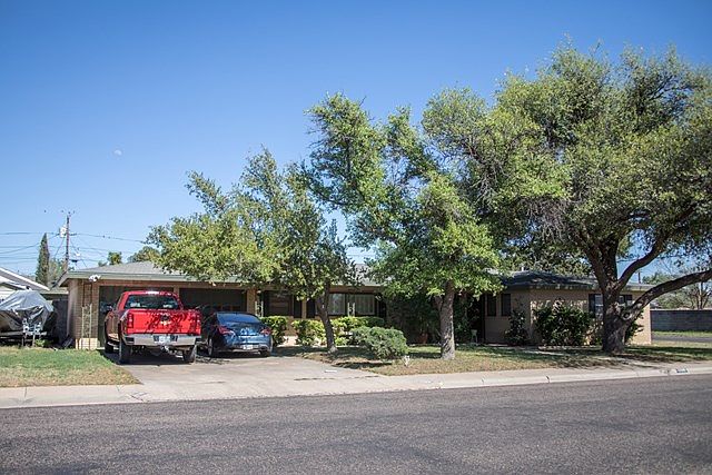 1st image of 1700 Emerald Ave