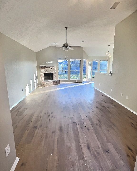 1st image of 228 W Glen Meadow Dr