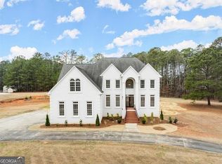 636 Ginger Cake Rd, Fayetteville, GA 30214