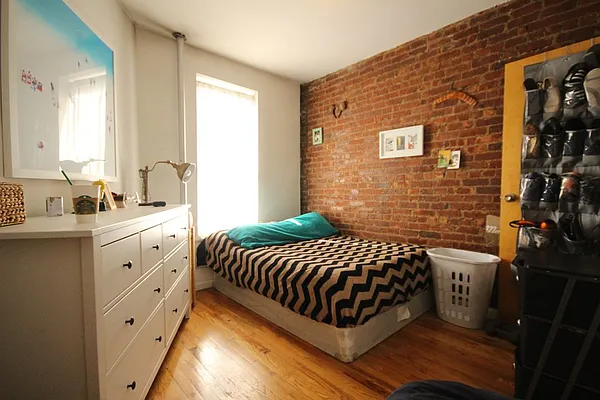 Rented by Dynamik Realty | media 43