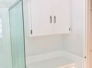 1801 N Garfield Pl #15, Los Angeles, CA 90028