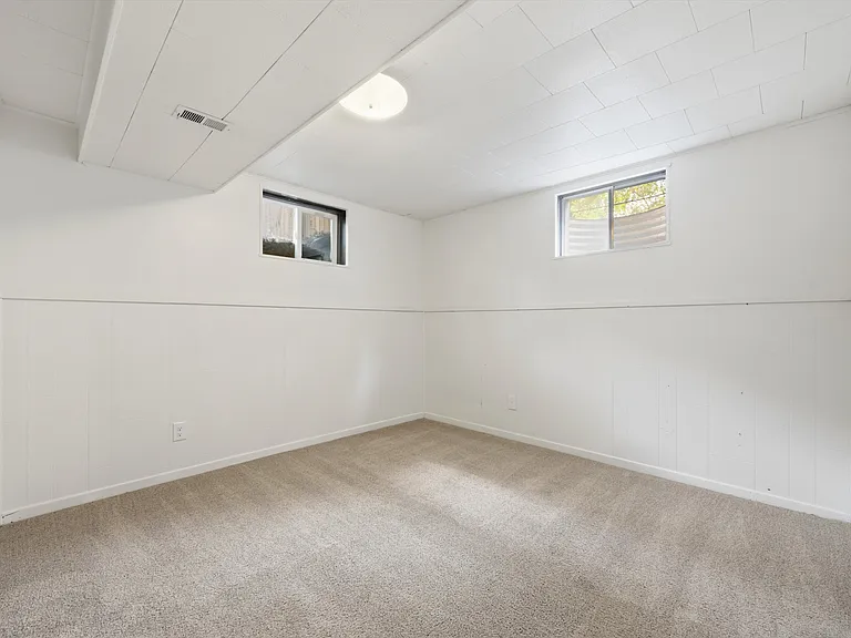 532 S Union Blvd — Photo 17