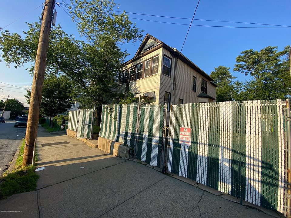 1st image of 161 Campbell Ave