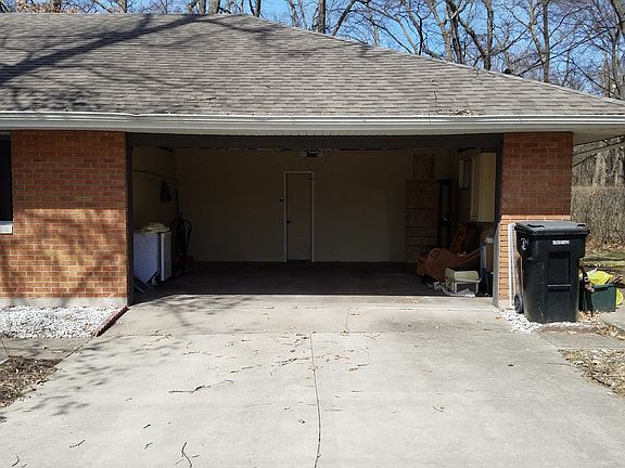 2nd image of 17165 Cherokee Dr