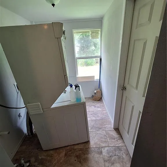 234 Jaime St — Photo 13