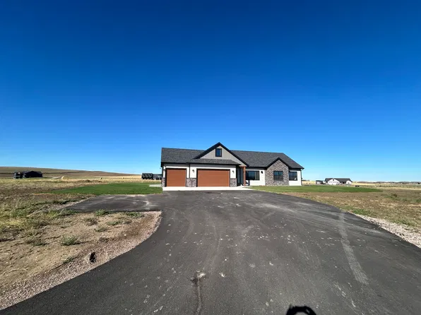 141 Barn Wood Ln, Great Falls, MT 59405